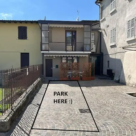Semesterbostad Casa Duilia Centro Storico Padenghe sul Garda